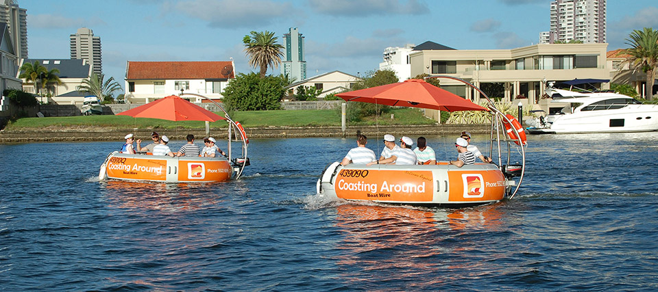 Party on a round boats